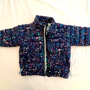Patagonia jacket size 2t EUC